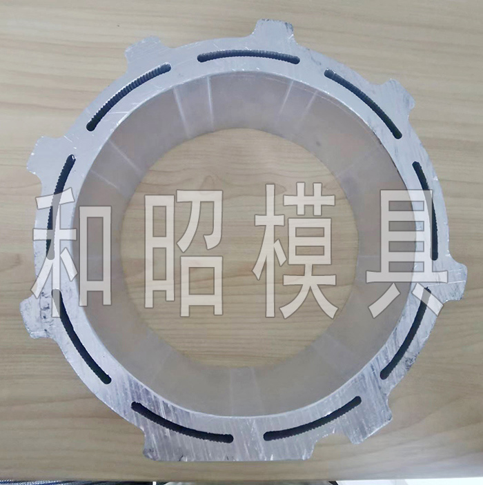 汽車機(jī)殼模具-.jpg