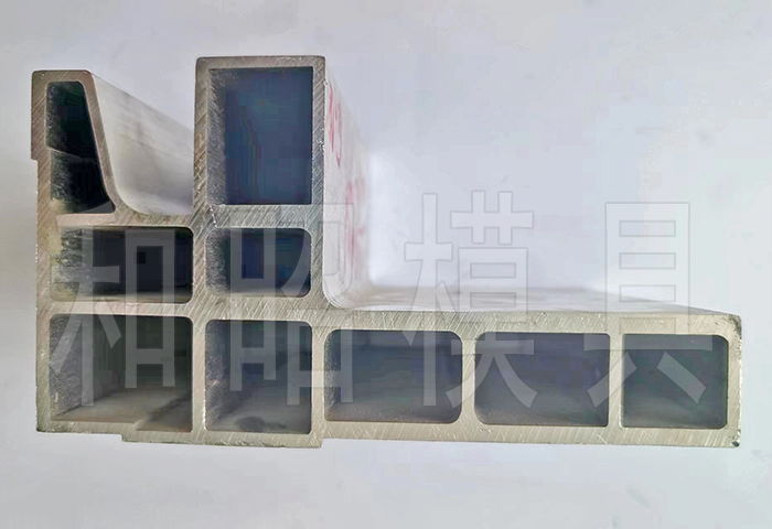 汽車(chē)輕量化模具08-.jpg